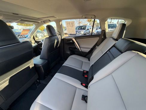 Used 2016 Toyota RAV4 Limited image 24