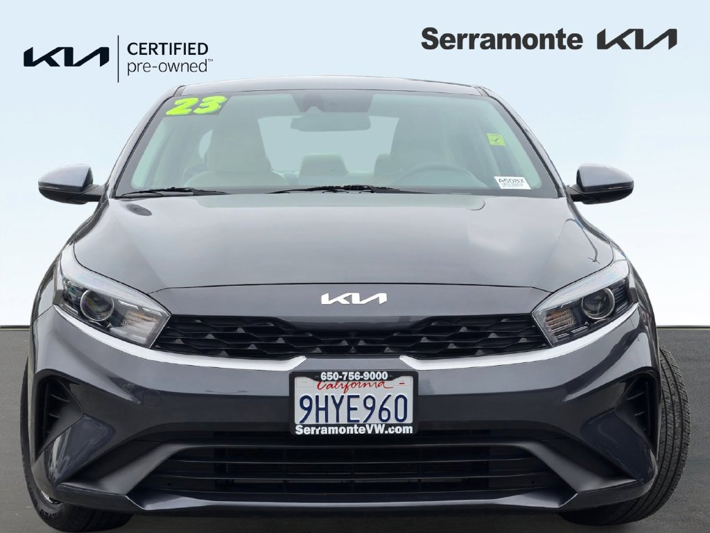 Used 2023 Kia Forte LXS w/ LXS Technology Package FWD image 2