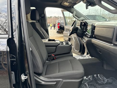 Certified 2025 GMC Sierra 1500 Elevation image 32