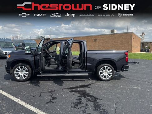 Used 2024 Chevrolet Silverado 1500 High Country w/ High Country Premium Package image 14