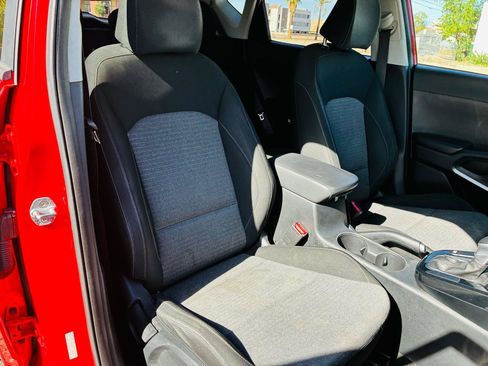 Used 2022 Kia Soul GT-Line FWD image 23