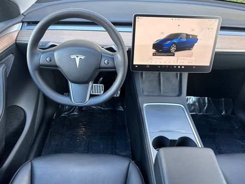 Used 2023 Tesla Model Y Long Range image 14