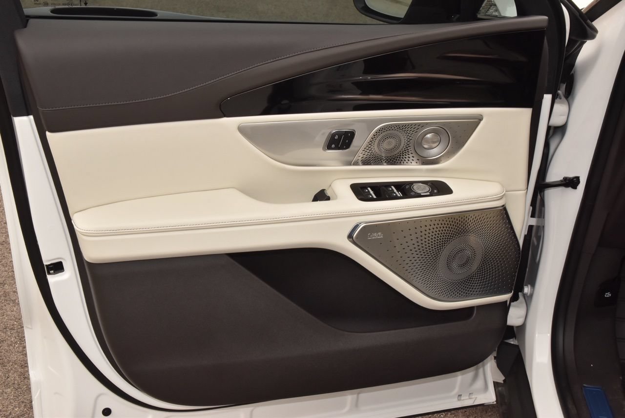 New 2026 Lincoln Nautilus Black Label AWD/4WD image 65