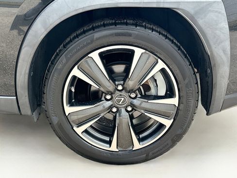 Used 2019 Lexus UX 200 FWD image 28