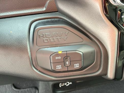 Used 2025 RAM 2500 Big Horn AWD/4WD image 14