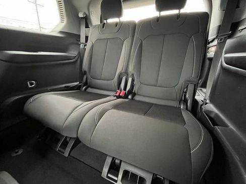 Used 2023 Jeep Grand Cherokee L Laredo image 26