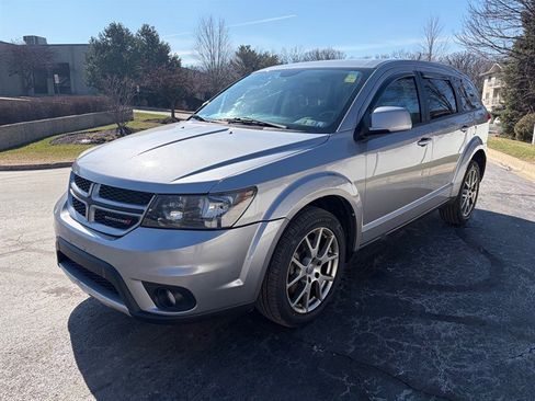 Used 2015 Dodge Journey R/T w/ Flexible Seating Group image 14