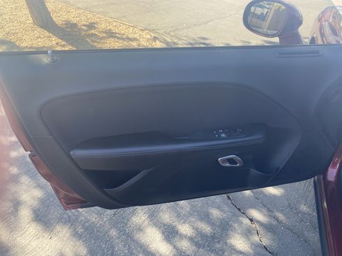 Used 2019 Dodge Challenger SXT RWD image 7