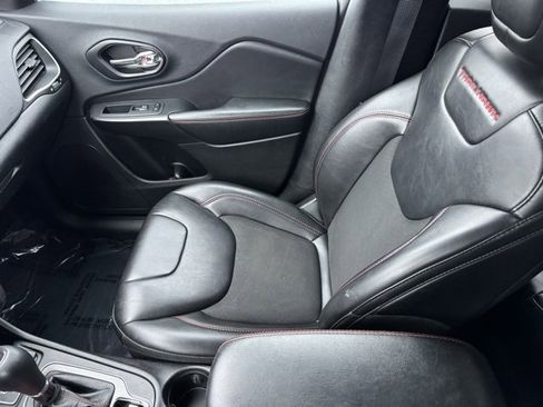 Used 2021 Jeep Cherokee Trailhawk w/ Sun, Sound & Nav Group image 23