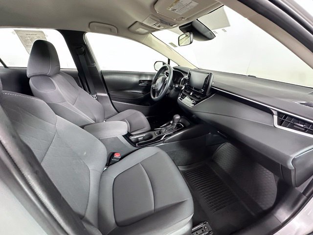 Used 2022 Toyota Corolla LE w/ LE Convenience Package FWD image 27