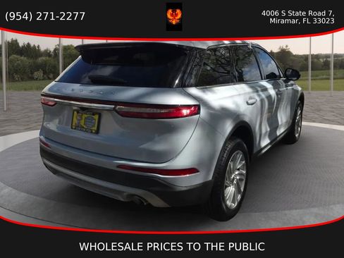 Used 2025 Lincoln Corsair FWD image 4