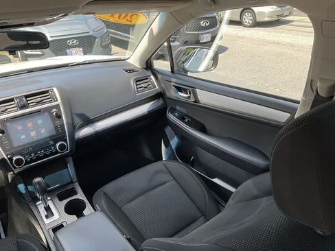 Used 2018 Subaru Outback 2.5i Premium AWD/4WD image 20