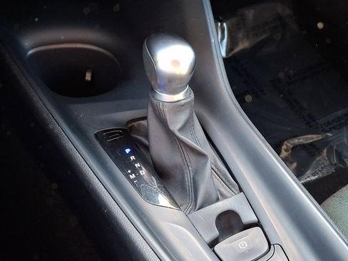 Used 2020 Toyota C-HR LE image 14