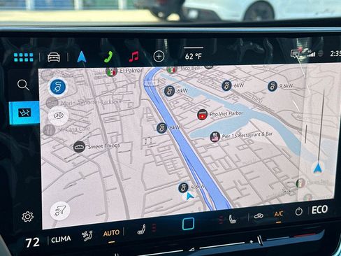 New 2025 Volkswagen ID.4 Pro image 18