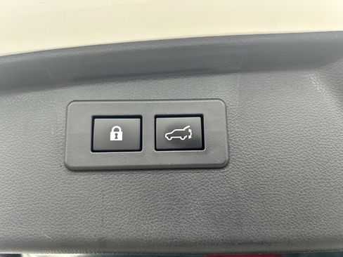 Used 2020 Subaru Outback Limited image 26