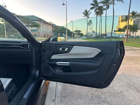 Used 2024 Ford Mustang Premium image 24