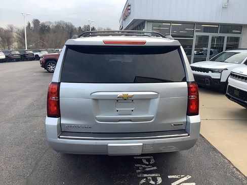 Used 2018 Chevrolet Suburban Premier image 4