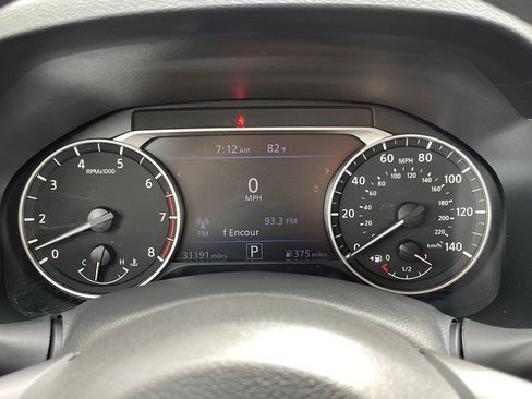 Used 2025 Nissan Altima 2.5 SV FWD image 15
