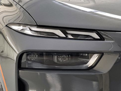 Used 2026 BMW X7 xDrive40i w/ Premium Package image 10