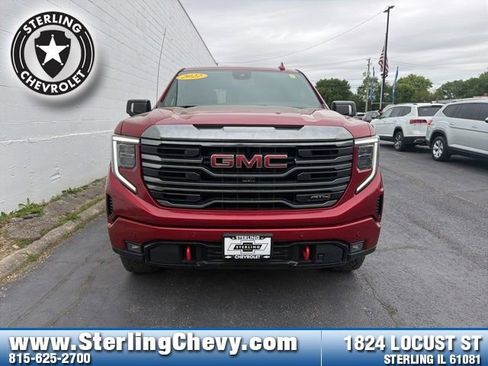 Used 2022 GMC Sierra 1500 AT4 w/ AT4 Premium Package AWD/4WD image 5