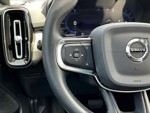 Certified 2023 Volvo XC40 B5 Plus w/ Driver Assist Package image 22