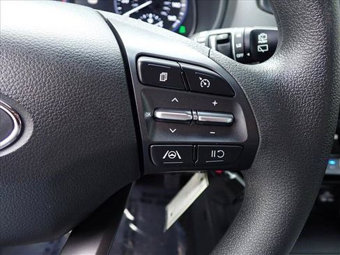 Used 2022 Hyundai Kona SE AWD/4WD image 14