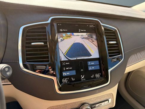 Certified 2022 Volvo XC90 T6 Inscription w/ Advanced Package image 31