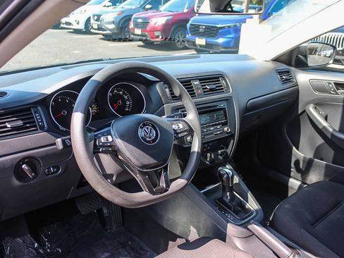 Used 2015 Volkswagen Jetta S FWD image 22