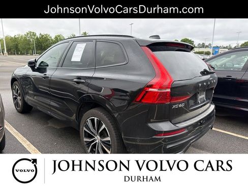 Used 2023 Volvo XC60 B5 Plus w/ Climate Package FWD image 9