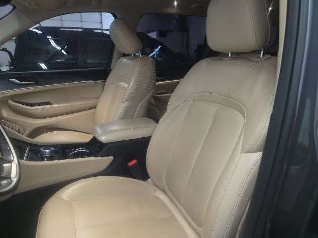 Used 2021 Jeep Grand Cherokee L Limited AWD/4WD image 17