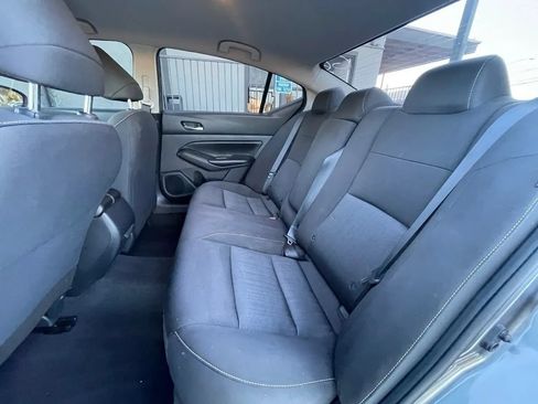 Used 2022 Nissan Altima 2.5 S FWD image 15