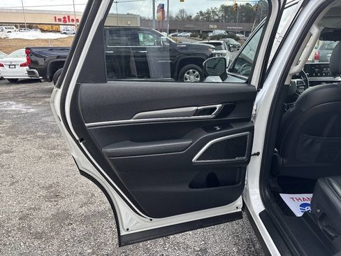 Used 2020 Kia Telluride S image 13