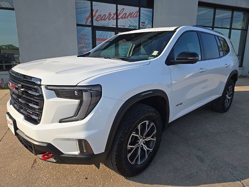 Used 2026 GMC Acadia AT4 w/ Luxury Package AWD/4WD image 3