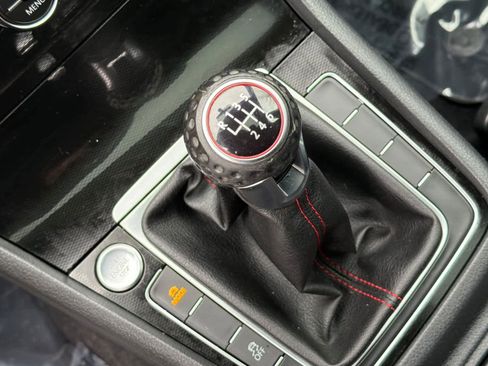 Used 2016 Volkswagen GTI Autobahn w/ Lighting Package (SEL) image 24