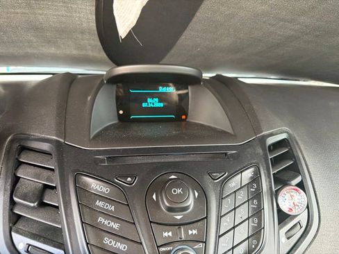 Used 2014 Ford Fiesta SE FWD image 9