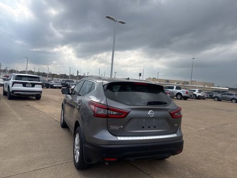 Certified 2022 Nissan Rogue Sport SV w/ Technology Package image 15