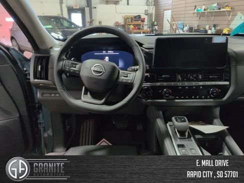New 2026 Nissan Pathfinder SL AWD/4WD image 13