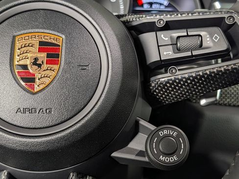 New 2026 Porsche Macan GTS AWD/4WD image 38