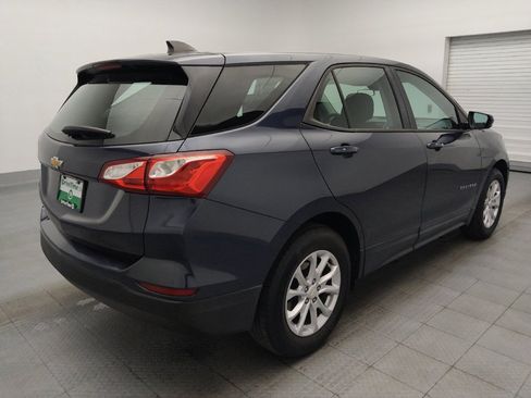Used 2019 Chevrolet Equinox LS FWD image 9