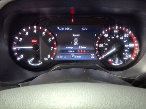 Used 2024 Nissan Titan PRO-4X image 12