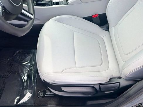 Used 2025 Hyundai Tucson SE FWD image 19