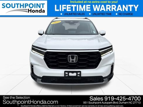 Used 2023 Honda Pilot Touring image 2