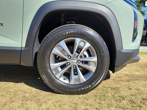 New 2026 Chevrolet Equinox LT image 6