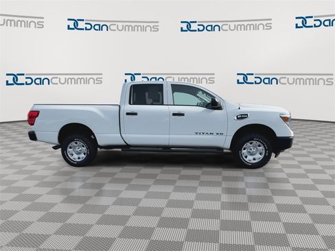 Used 2019 Nissan Titan S w/ S Utility Package image 2