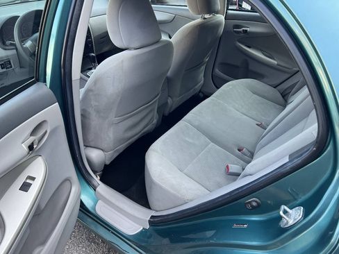 Used 2010 Toyota Corolla LE FWD image 15