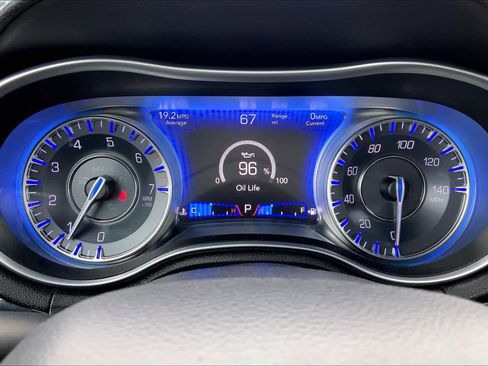 Used 2021 Chrysler 300 S image 25