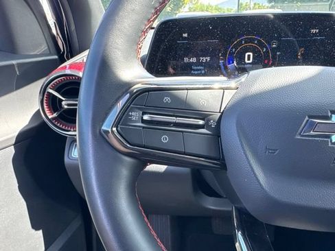 Used 2025 Chevrolet Equinox RS AWD/4WD image 18