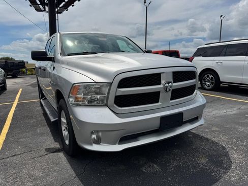 Used 2016 RAM 1500 Express AWD/4WD image 2