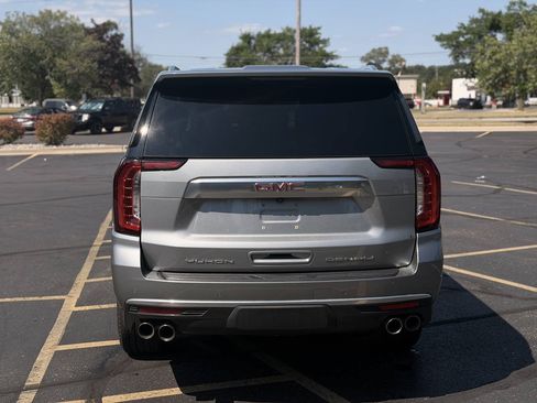 Used 2024 GMC Yukon XL Denali AWD/4WD image 6