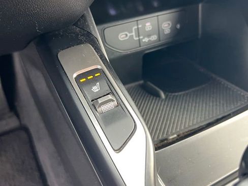 Certified 2024 Kia Sorento S image 22